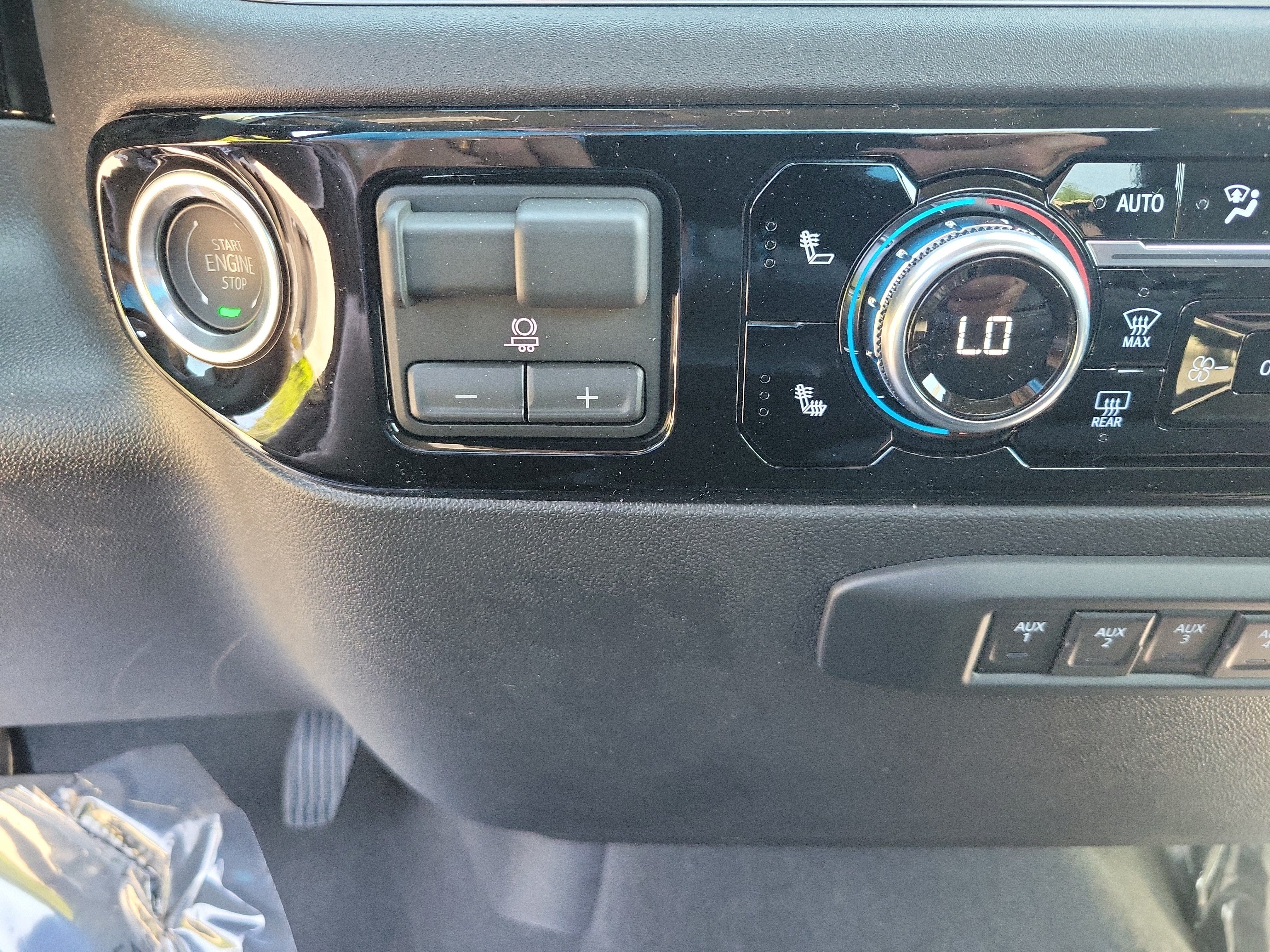 New 2026 GMC Sierra 2500 SLE w/ SLE Convenience Package AWD/4WD image 28
