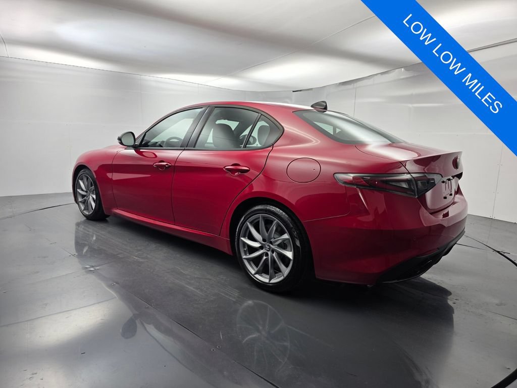 Used 2026 Alfa Romeo Giulia w/ Driving Assist Package RWD image 6