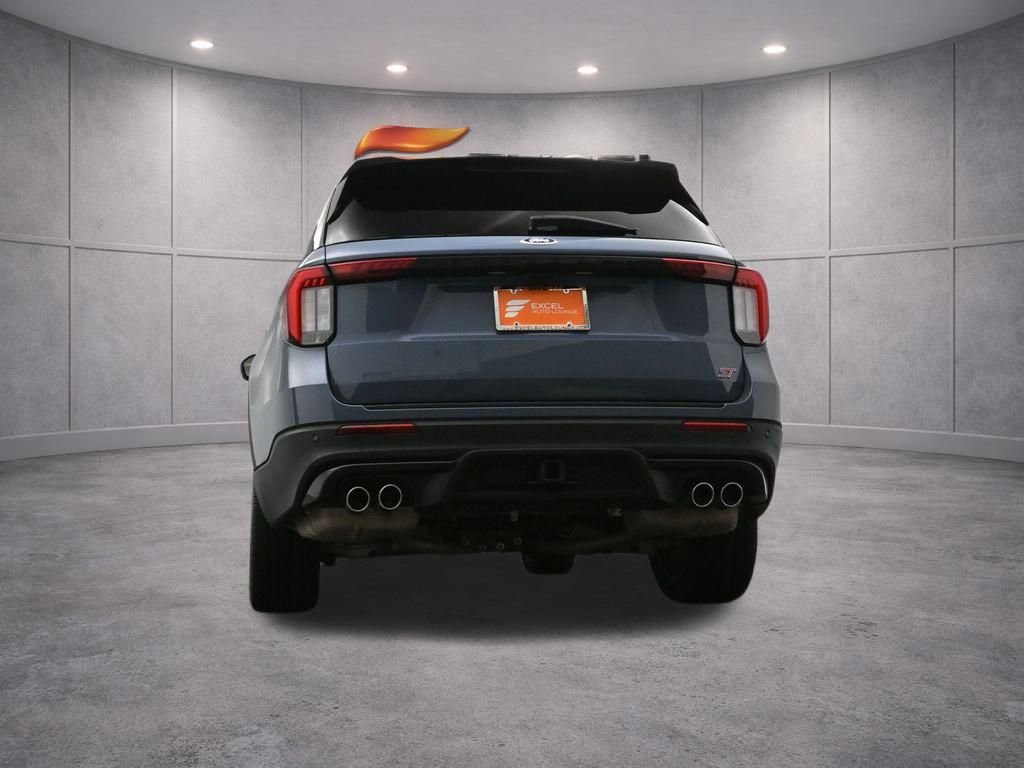 Used 2025 Ford Explorer ST image 44