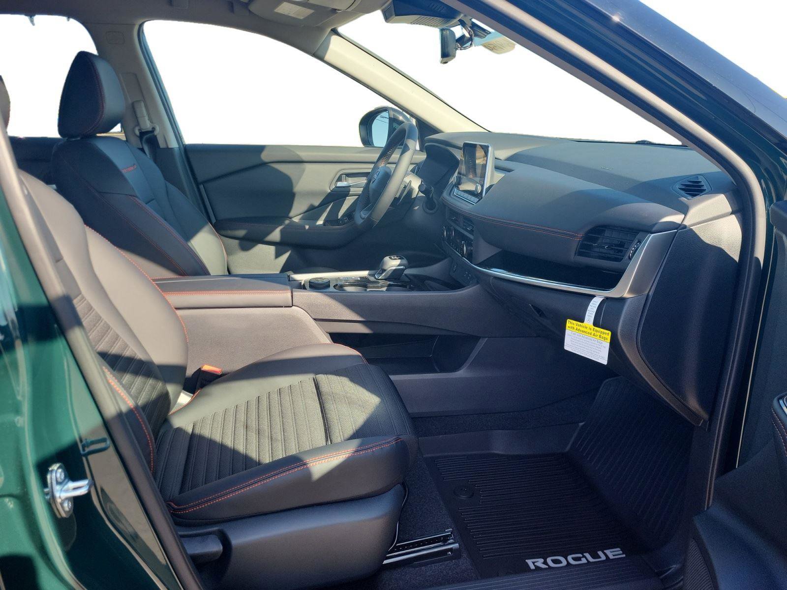 New 2026 Nissan Rogue SV AWD/4WD image 25