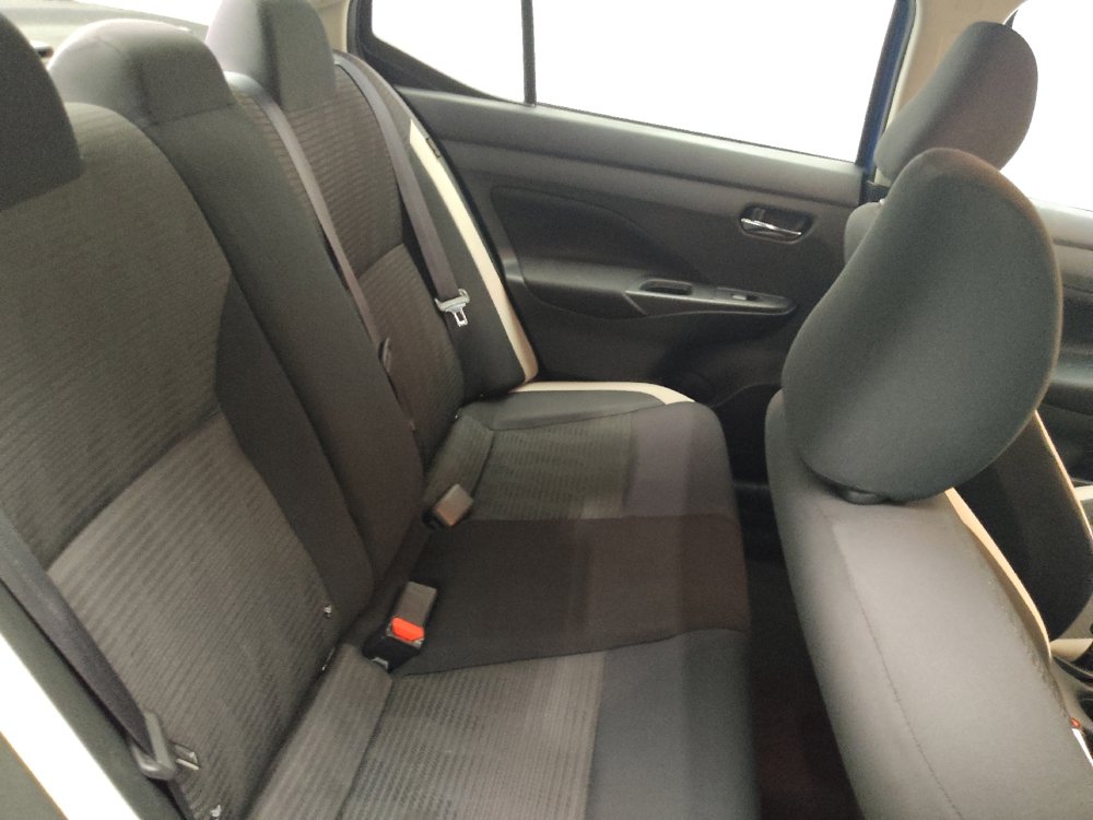 Used 2021 Nissan Versa SV FWD image 19