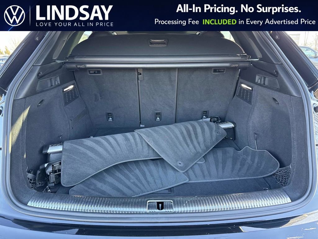 Used 2023 Audi SQ5 Premium Plus w/ Premium Plus Package image 12