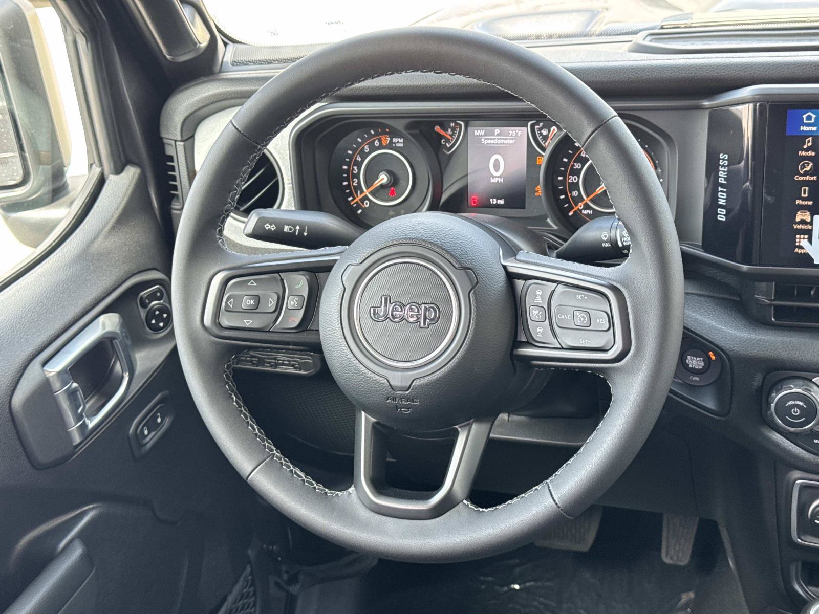 New 2026 Jeep Gladiator Sport AWD/4WD image 7