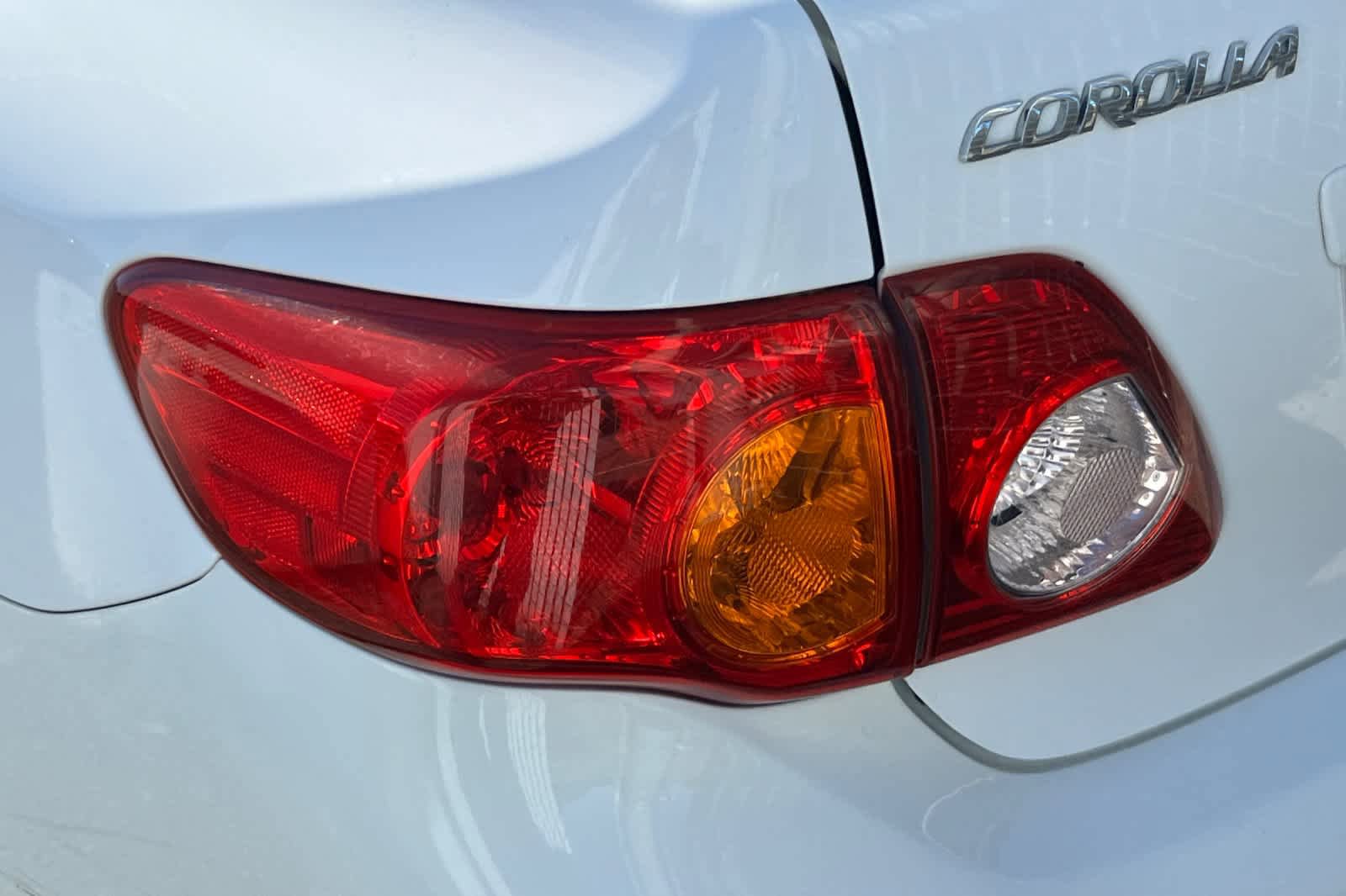 Used 2010 Toyota Corolla LE FWD image 20
