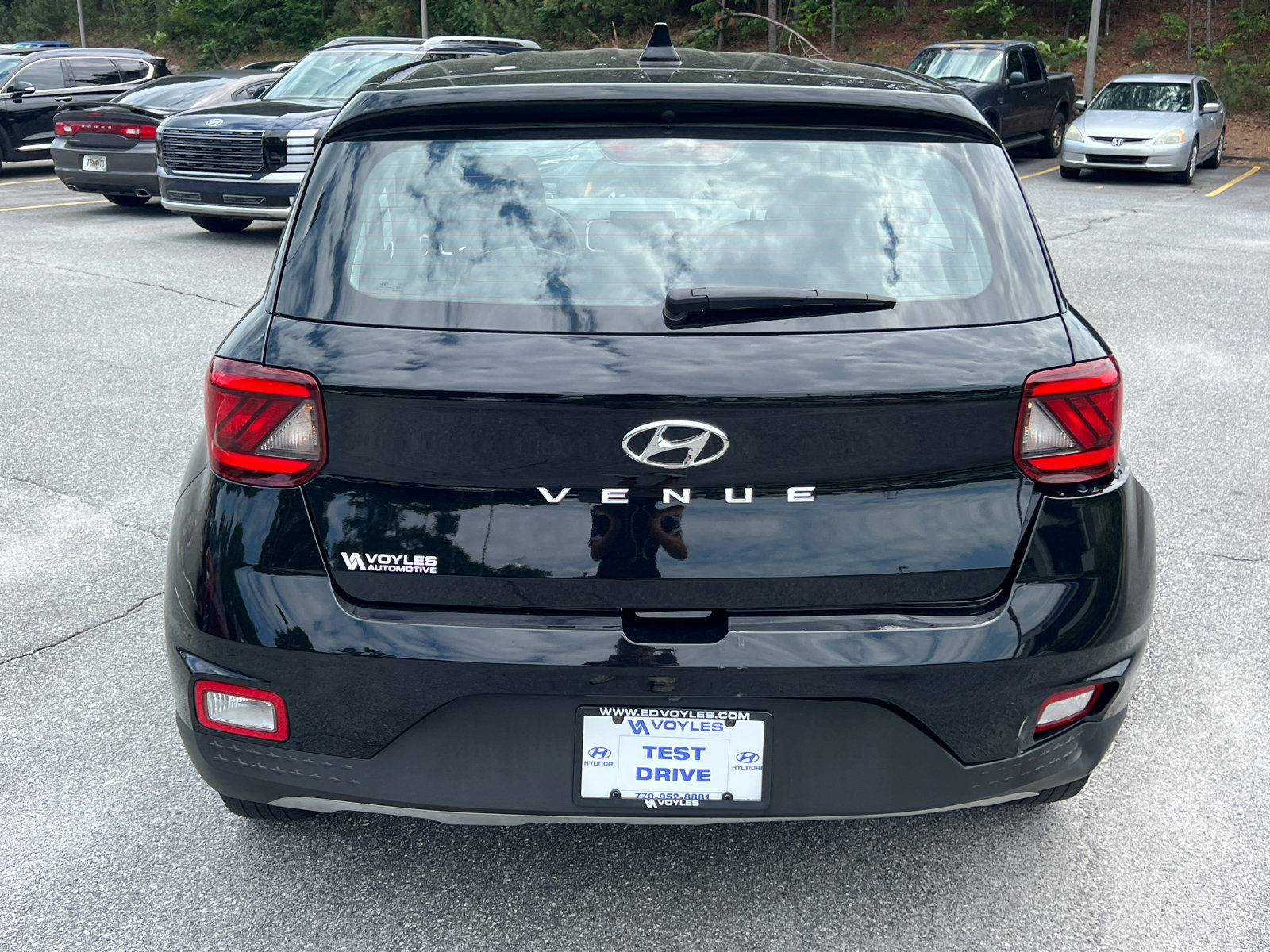 Certified 2022 Hyundai Venue SE FWD image 6