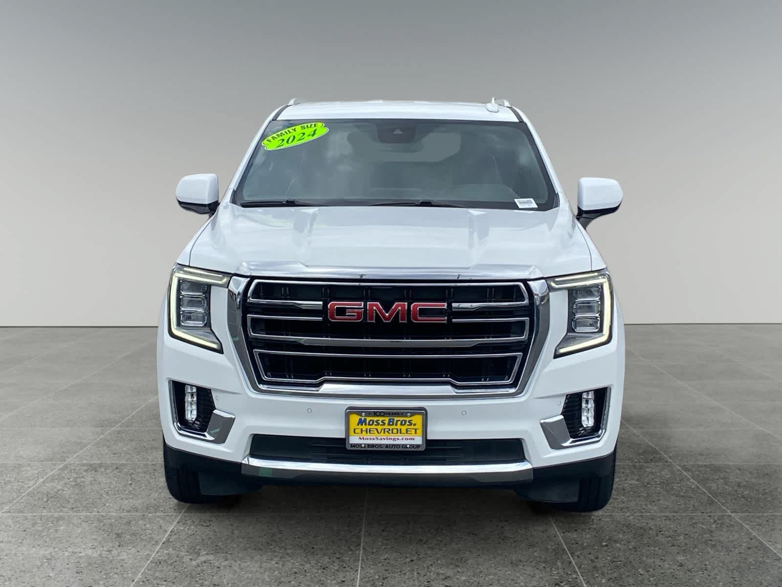 Used 2024 GMC Yukon XL SLT AWD/4WD image 8