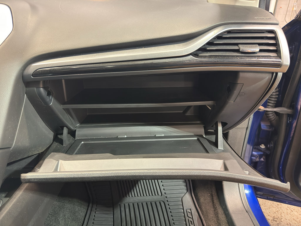 Used 2013 Ford Fusion SE FWD image 24