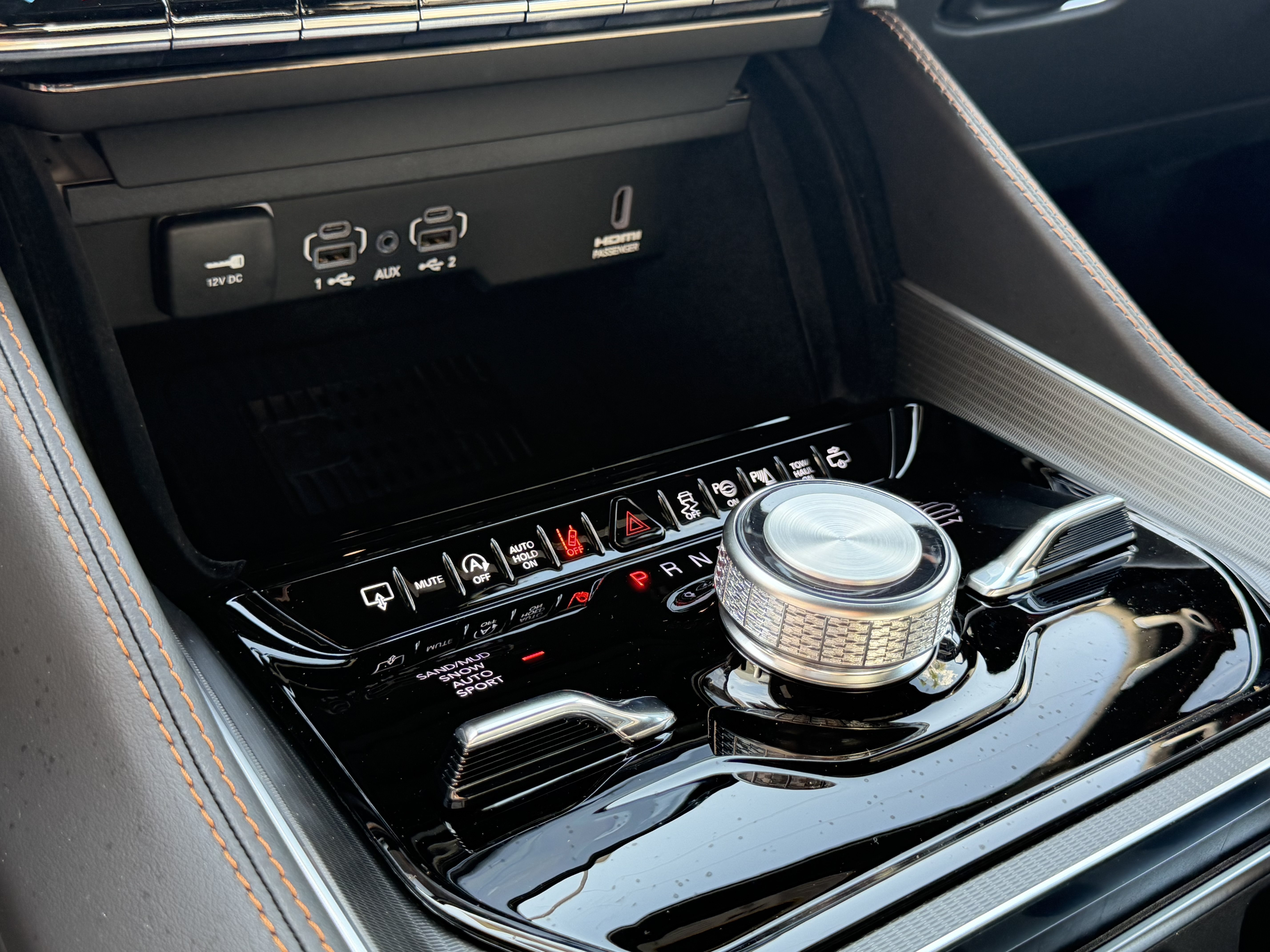 New 2026 Jeep Grand Wagoneer Summit AWD/4WD image 24