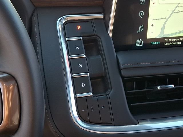 Certified 2024 Chevrolet Tahoe High Country AWD/4WD image 15
