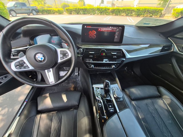 Certified 2023 BMW M550i xDrive AWD/4WD image 17