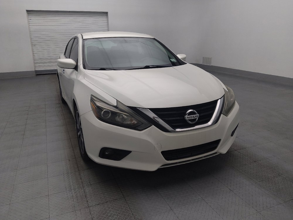 Used 2017 Nissan Altima 2.5 SR FWD image 14