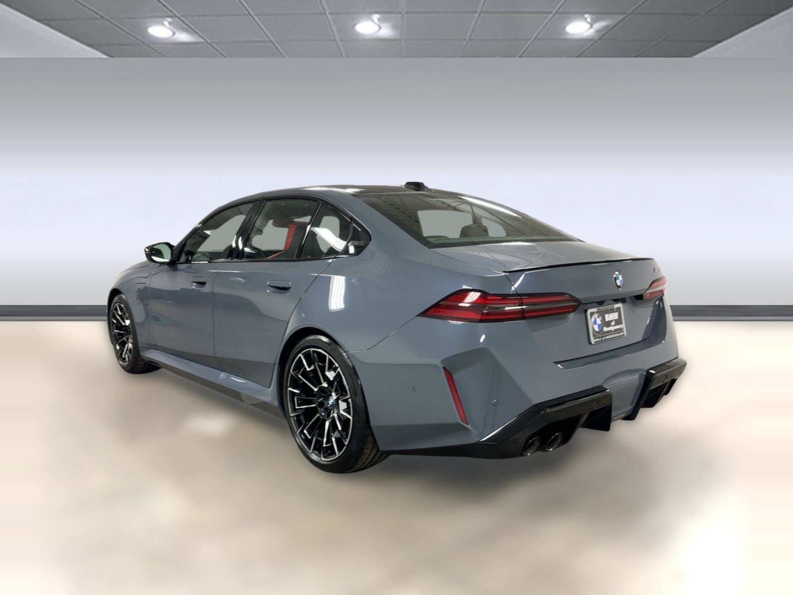 New 2026 BMW M5 w/ Executive Package AWD/4WD image 3