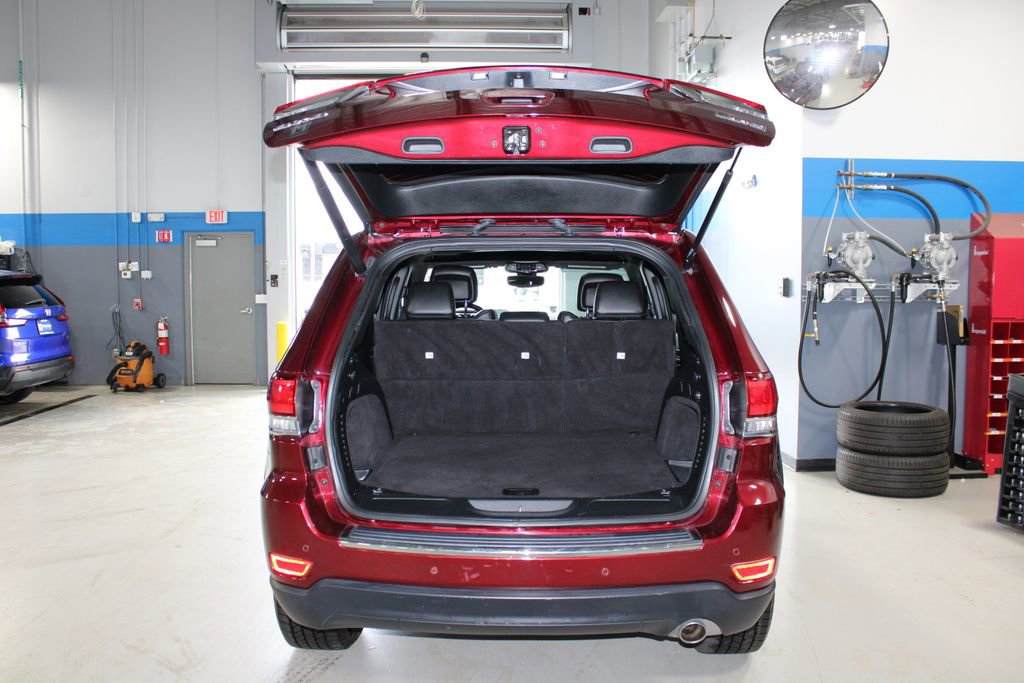 Used 2020 Jeep Grand Cherokee Limited AWD/4WD image 45