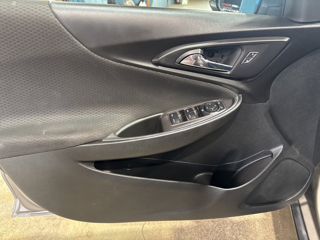 Used 2020 Chevrolet Malibu LT image 15