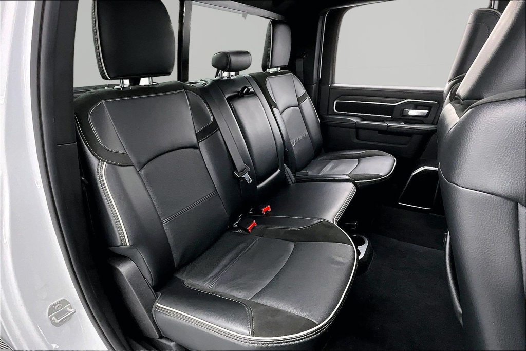 Used 2025 RAM 2500 Laramie AWD/4WD image 27