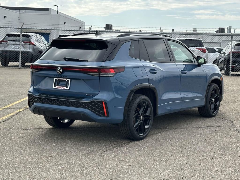 New 2026 Volkswagen Tiguan SE R-Line AWD/4WD image 4