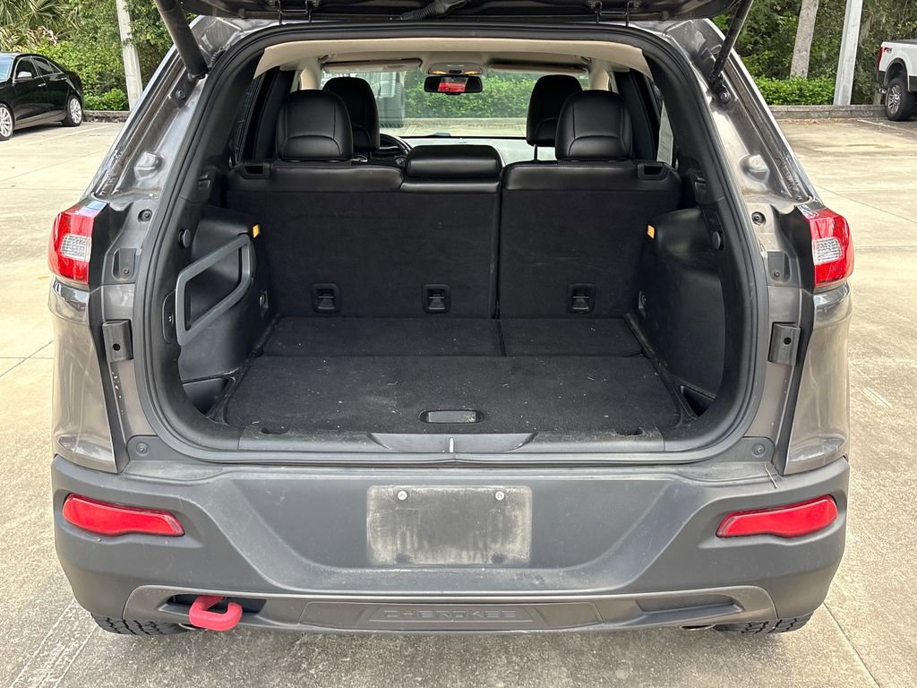 Used 2017 Jeep Cherokee Trailhawk w/ Comfort/Convenience Group image 29