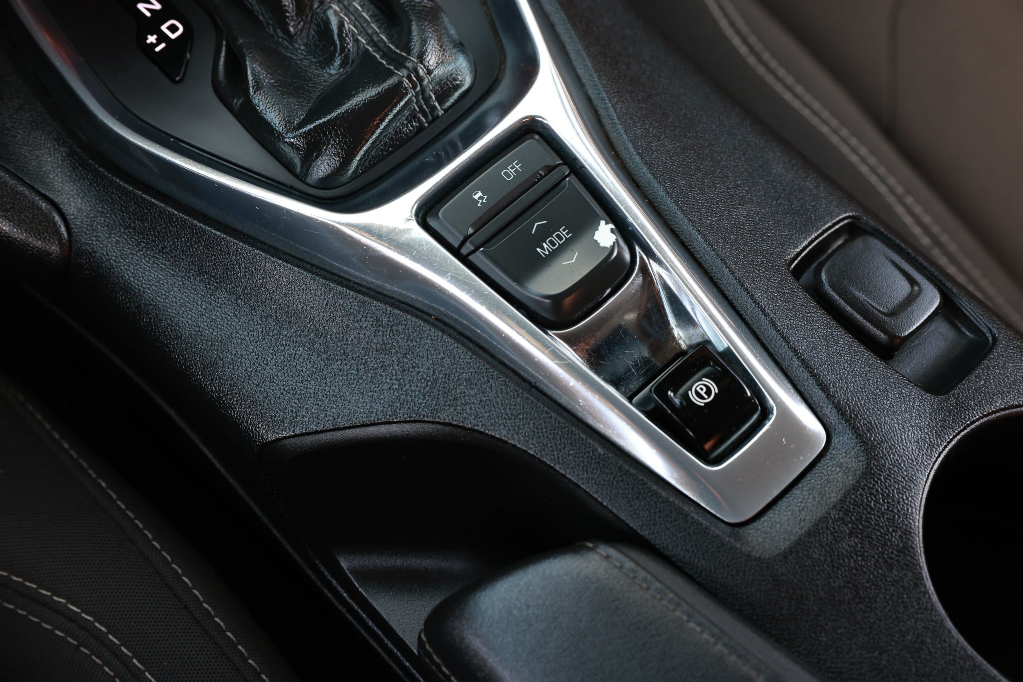 Used 2019 Chevrolet Camaro LT RWD image 43