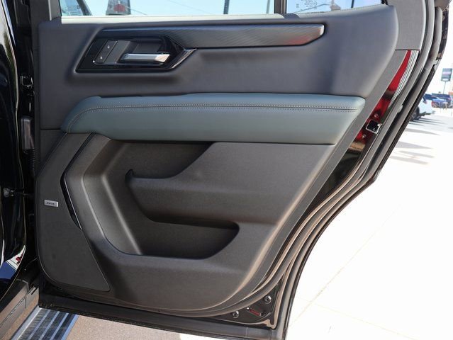 New 2026 GMC Yukon AT4 w/ AT4 Premium Plus Package AWD/4WD image 15