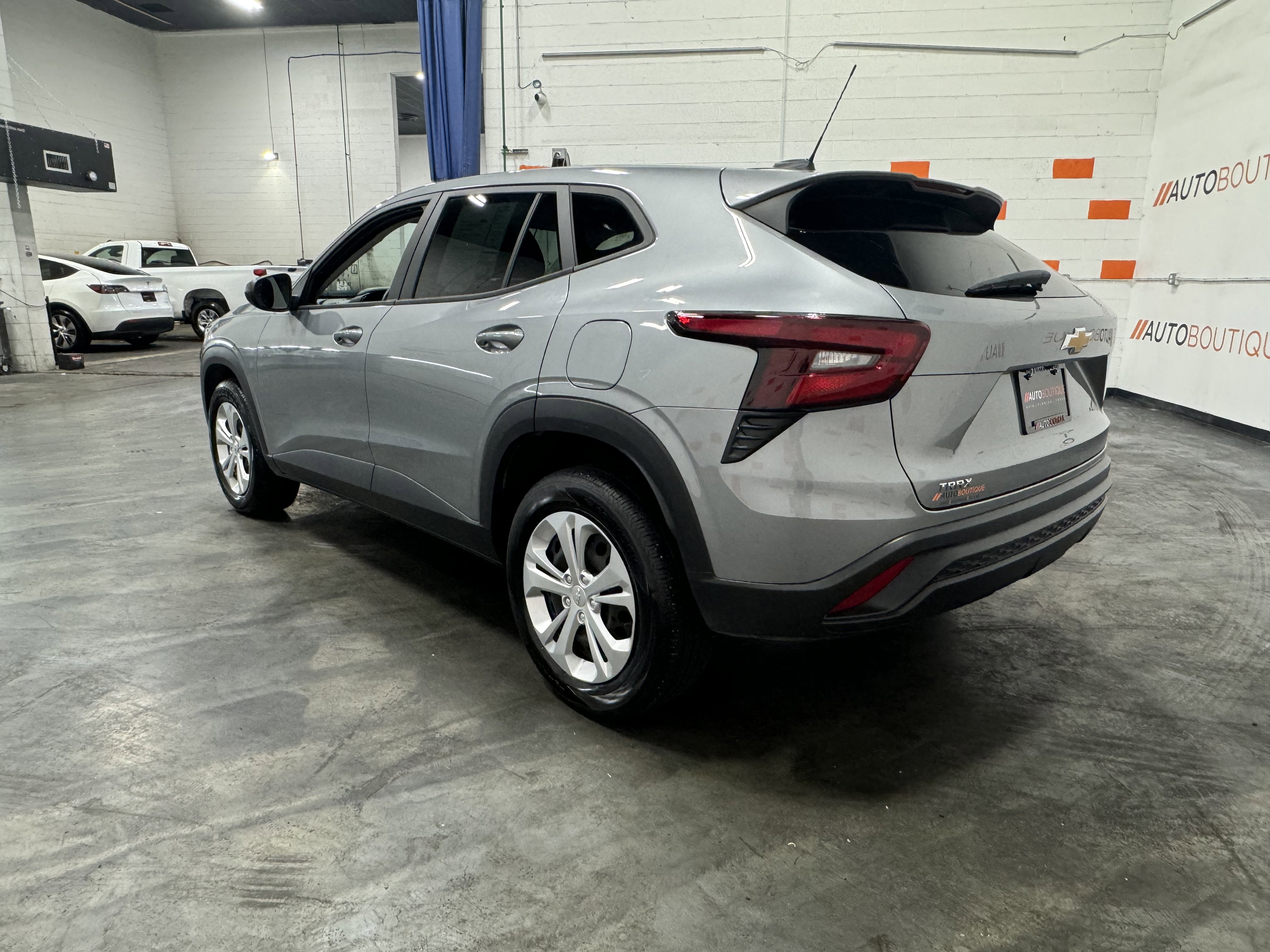 Used 2024 Chevrolet Trax LS w/ Driver Confidence Package FWD image 8