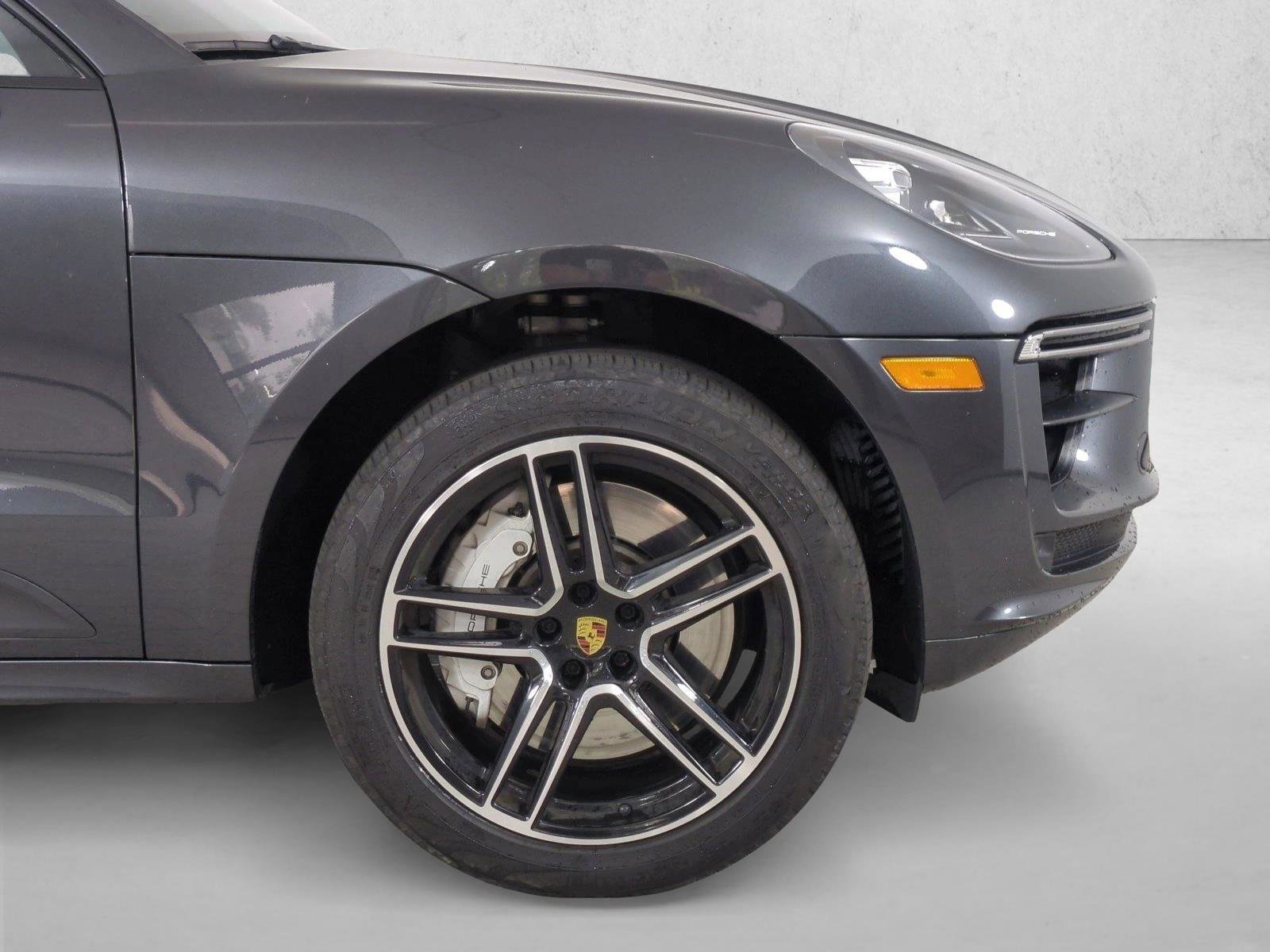 Used 2020 Porsche Macan Turbo AWD/4WD image 12