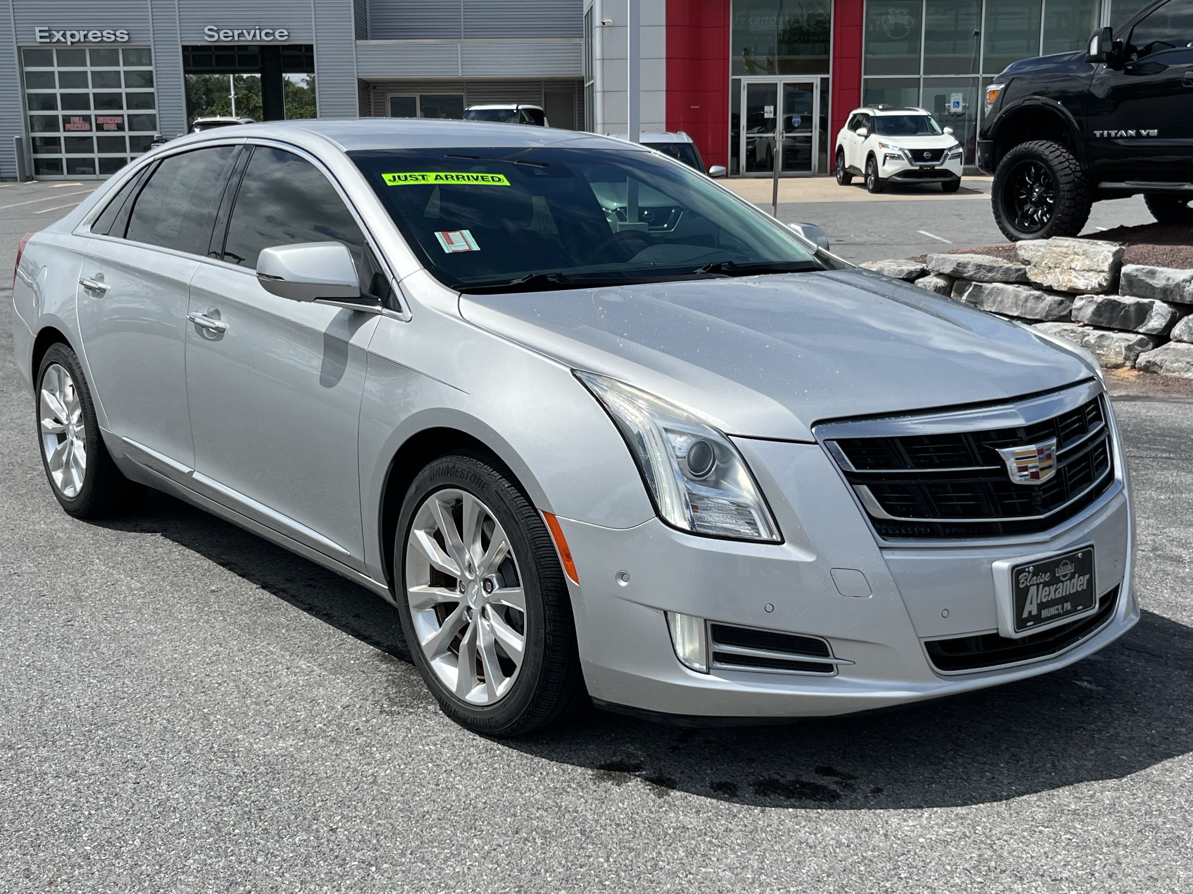 Used 2016 Cadillac XTS Luxury w/ Driver Awareness Package FWD image 1