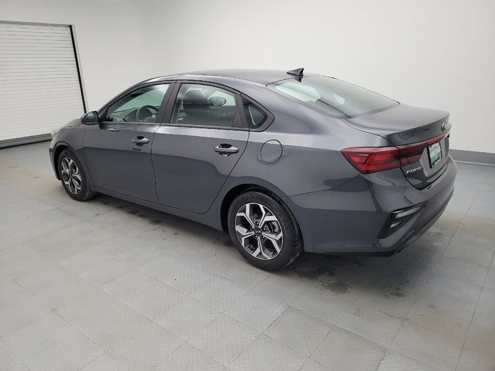 Used 2021 Kia Forte LXS image 3