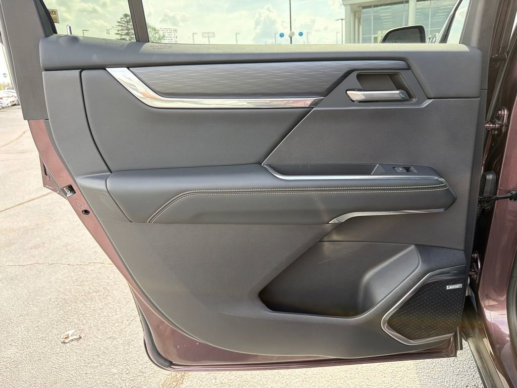 Used 2024 GMC Acadia Elevation w/ Luxury Package FWD image 22