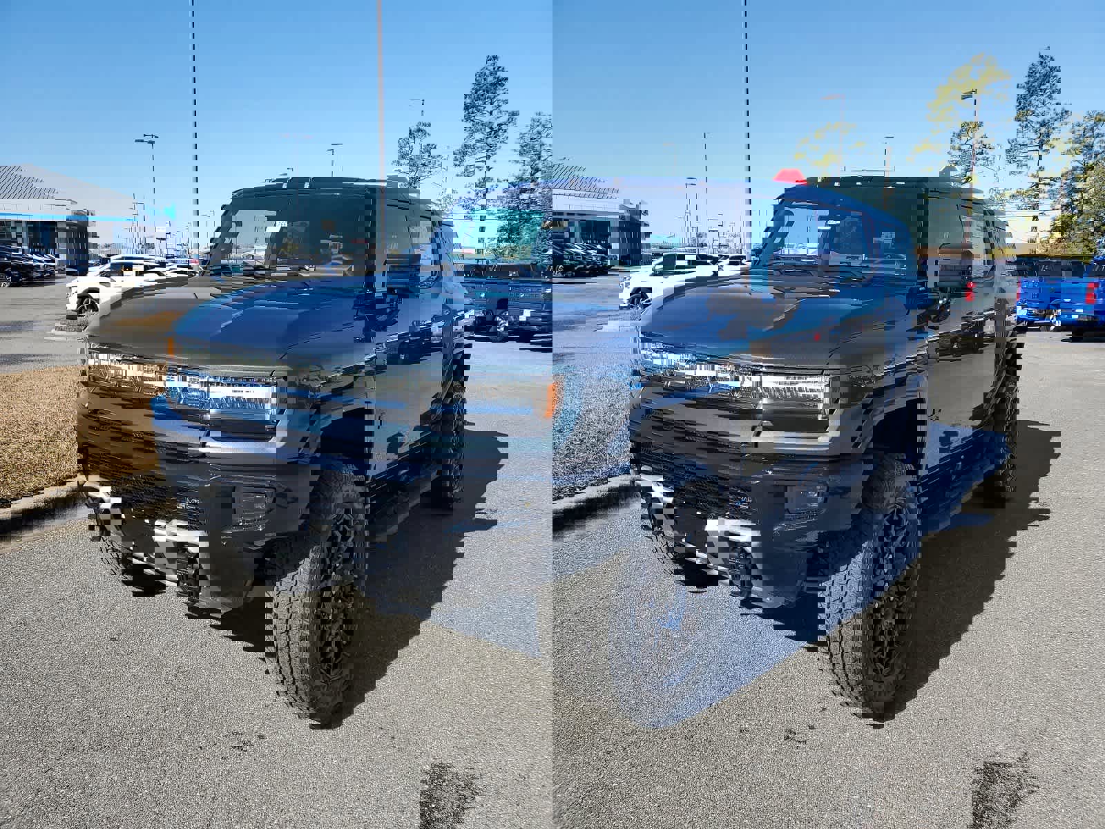 New 2025 GMC Hummer EV 3X w/ LPO, Dark Essentials Package