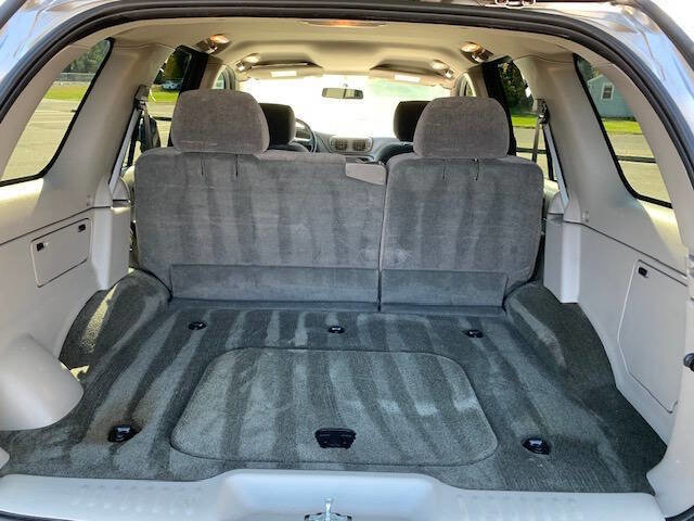 Used 2004 Chevrolet TrailBlazer LS w/ LS Preferred Equipment Group image 16