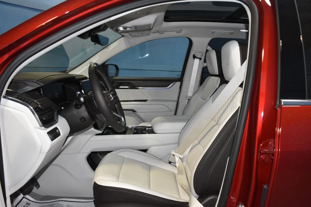 Used 2026 GMC Acadia Denali w/ Super Cruise Package image 9