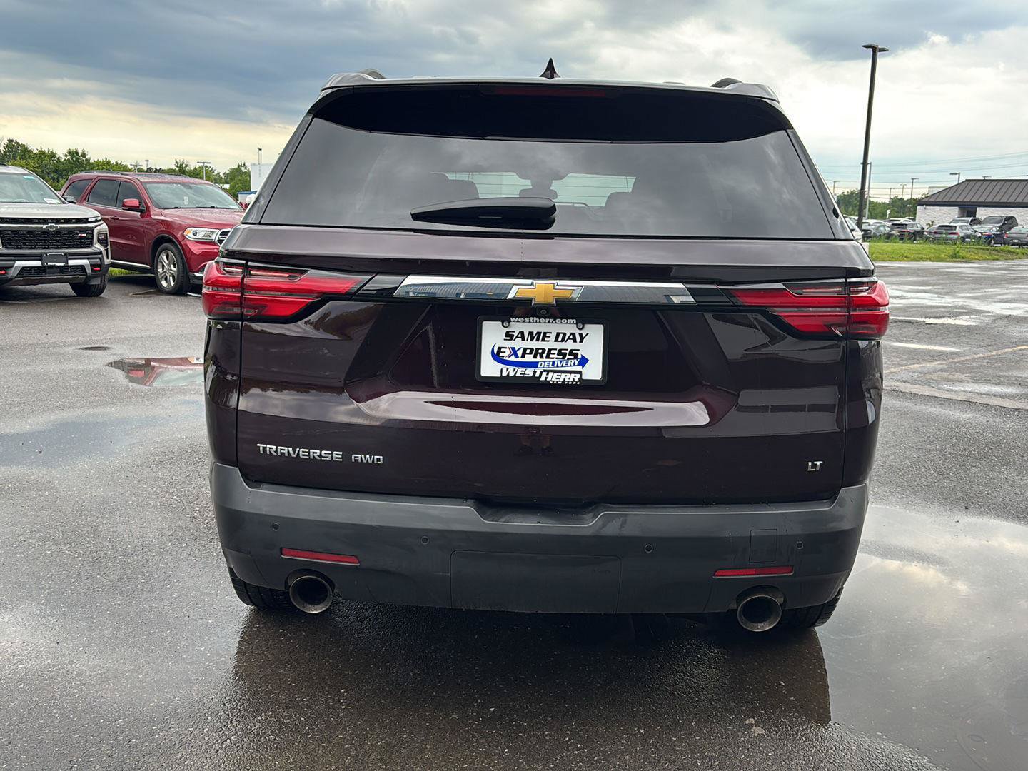 Used 2023 Chevrolet Traverse LT AWD/4WD image 6