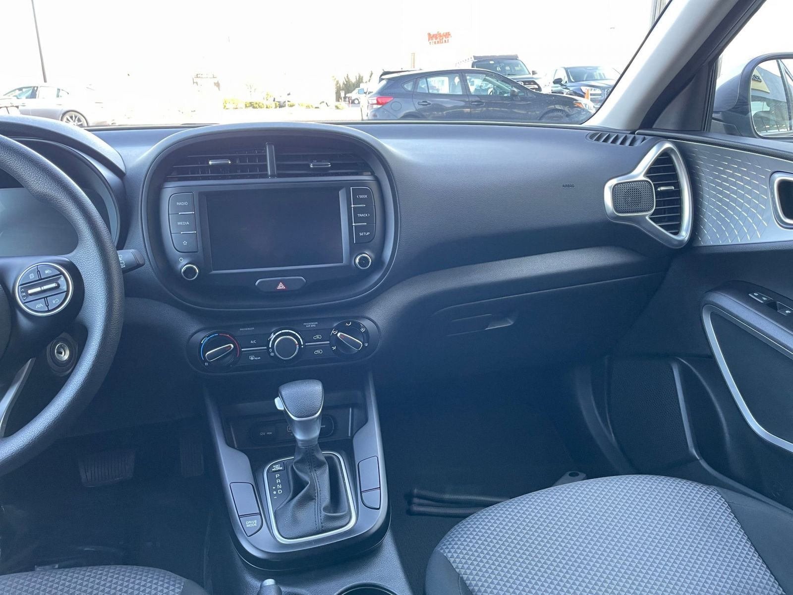 Used 2025 Kia Soul LX w/ LX Technology Package image 33