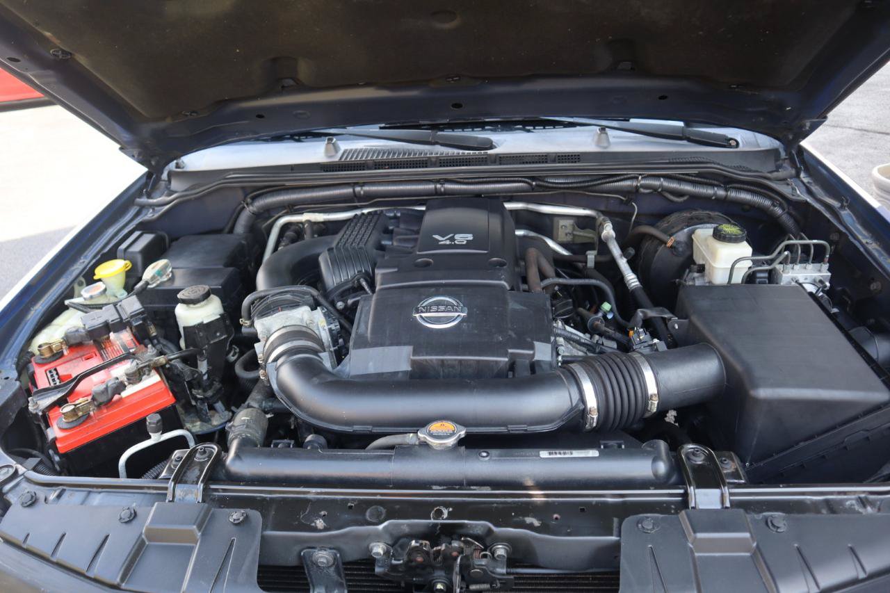 Used 2013 Nissan Frontier PRO-4X AWD/4WD image 38