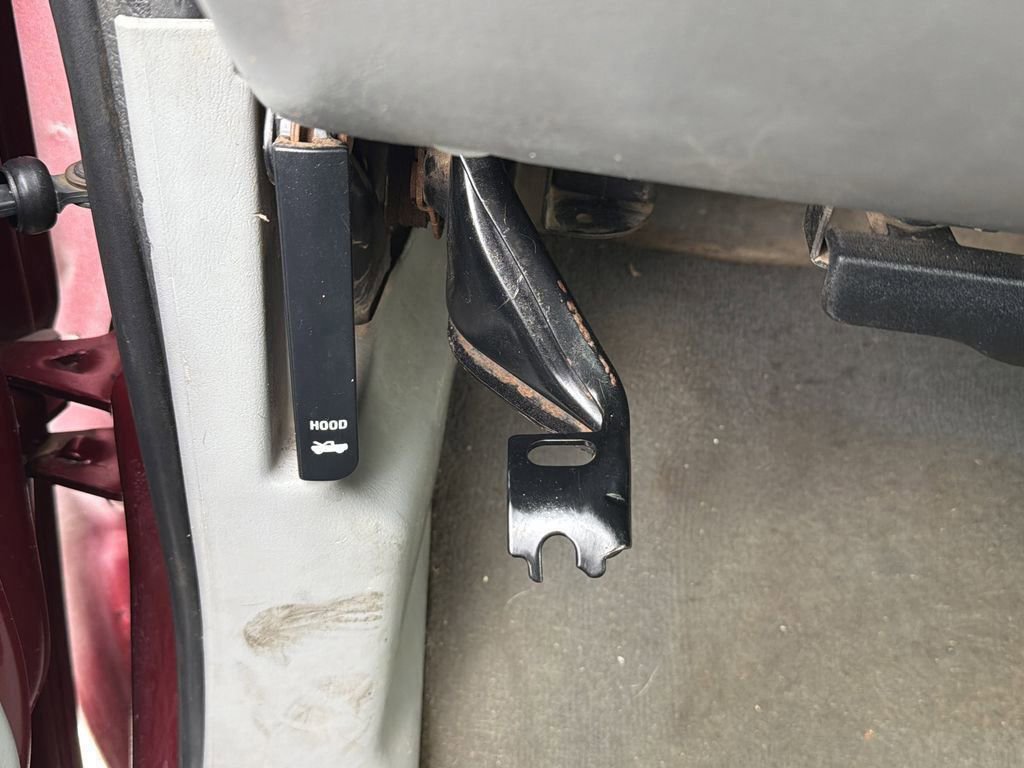 Used 2004 Ford F250 XLT image 15