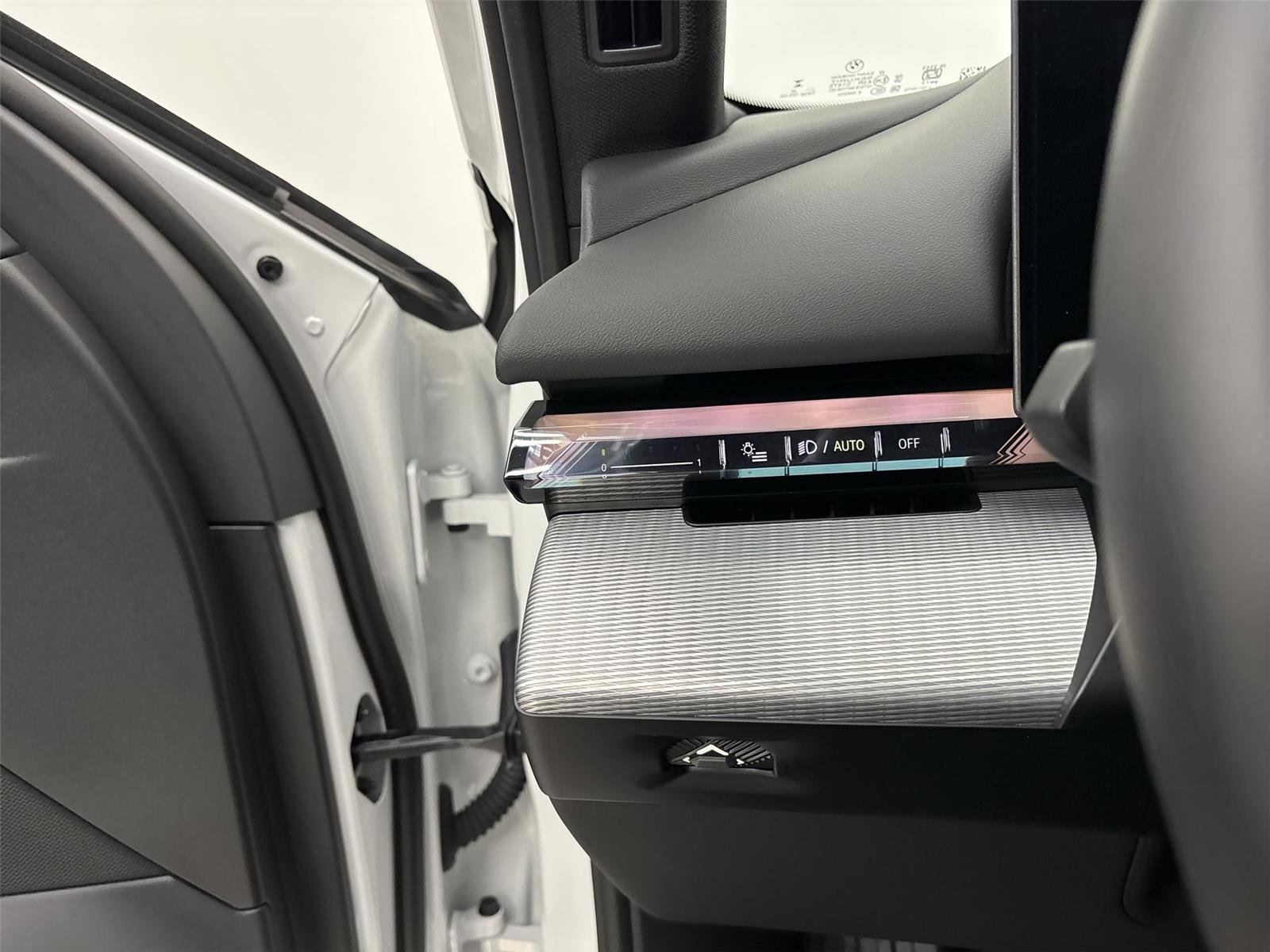 Used 2026 BMW i5 eDrive40 w/ M Sport Package RWD image 31