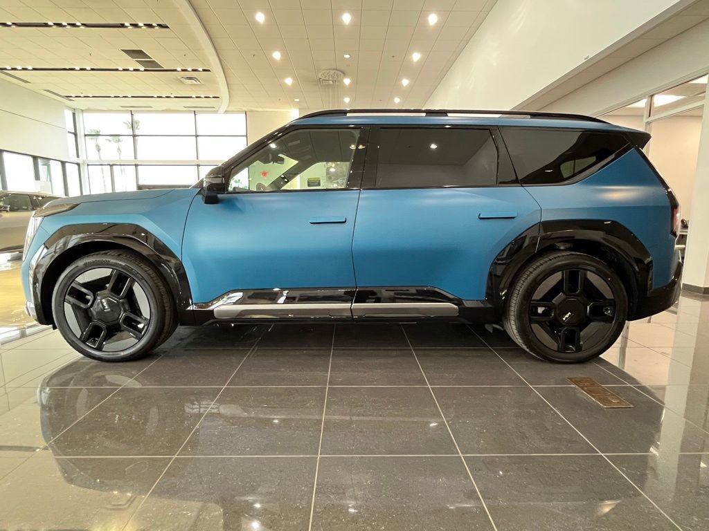 New 2024 Kia EV9 GT-Line AWD/4WD image 4