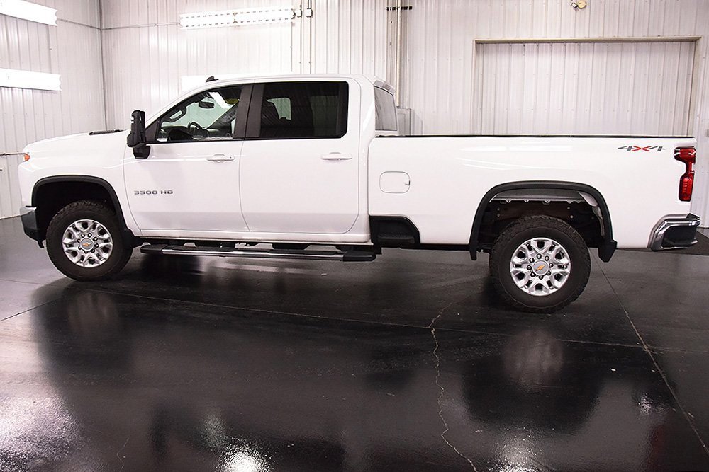 Used 2023 Chevrolet Silverado 3500 LT image 4