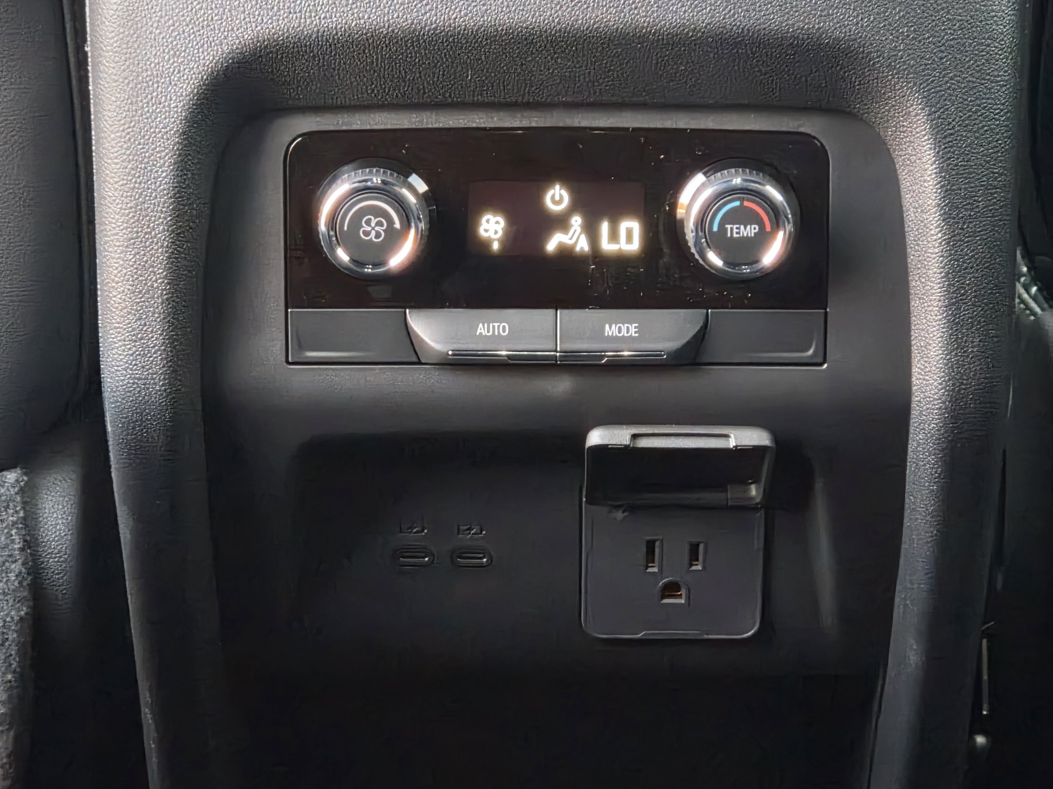 New 2027 Chevrolet Traverse LT w/ Enhanced Driving Package AWD/4WD image 34