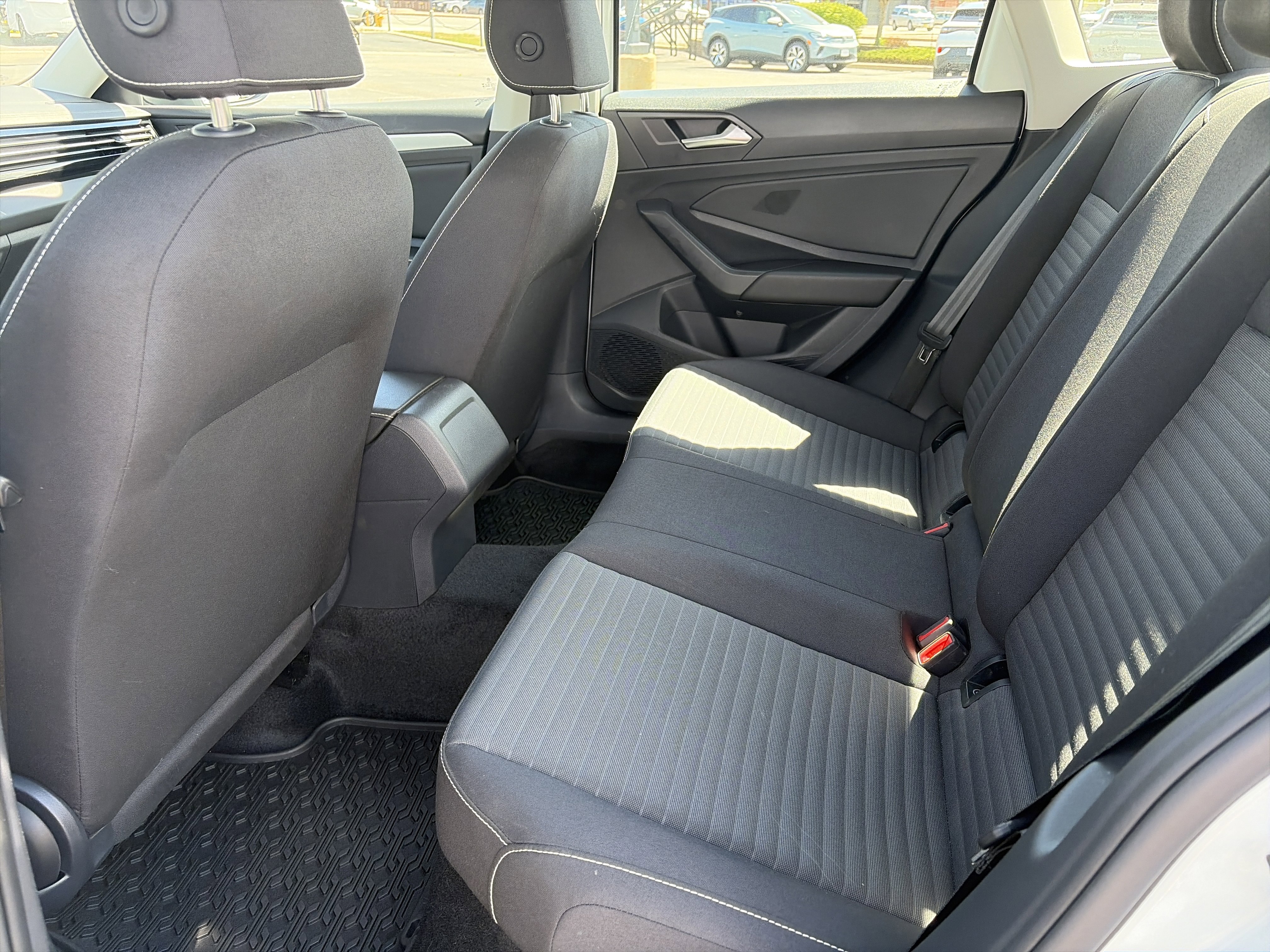 Certified 2025 Volkswagen Jetta S FWD image 23