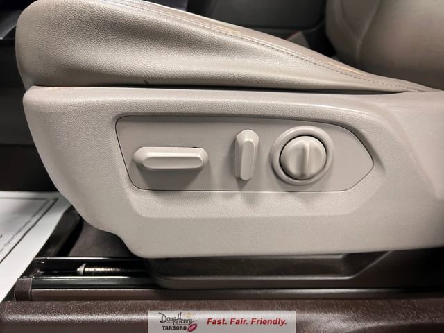 Used 2020 GMC Sierra 1500 SLT w/ SLT Premium Plus Package AWD/4WD image 28