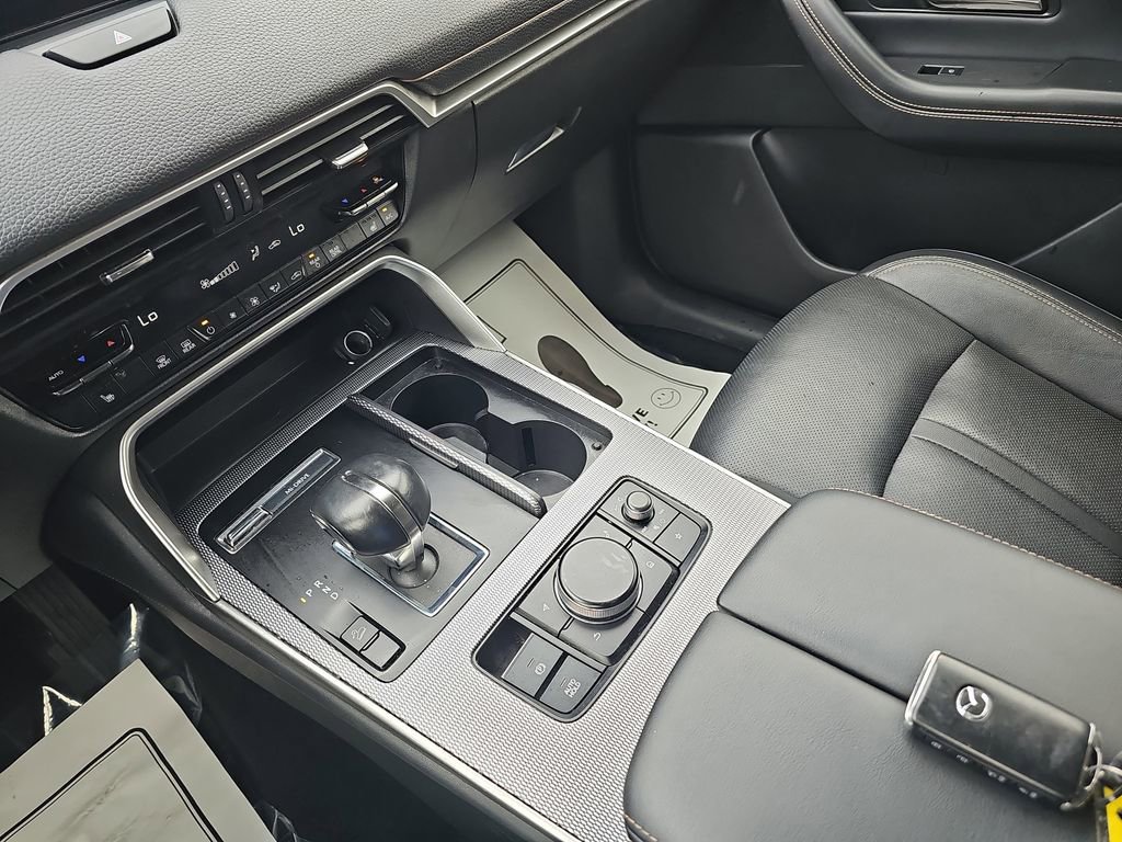 Used 2024 MAZDA CX-90 3.3 Turbo w/ Preferred Plus image 30