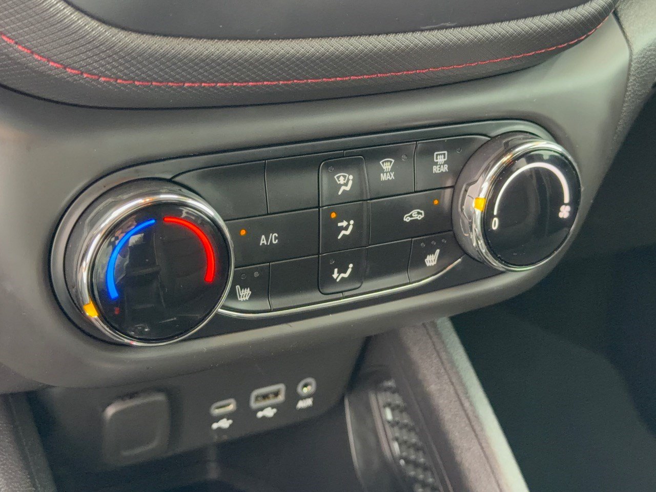 Used 2022 Chevrolet TrailBlazer RS FWD image 22