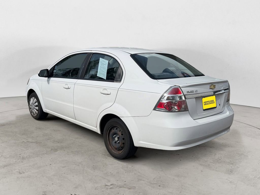Used 2010 Chevrolet Aveo LT FWD image 3