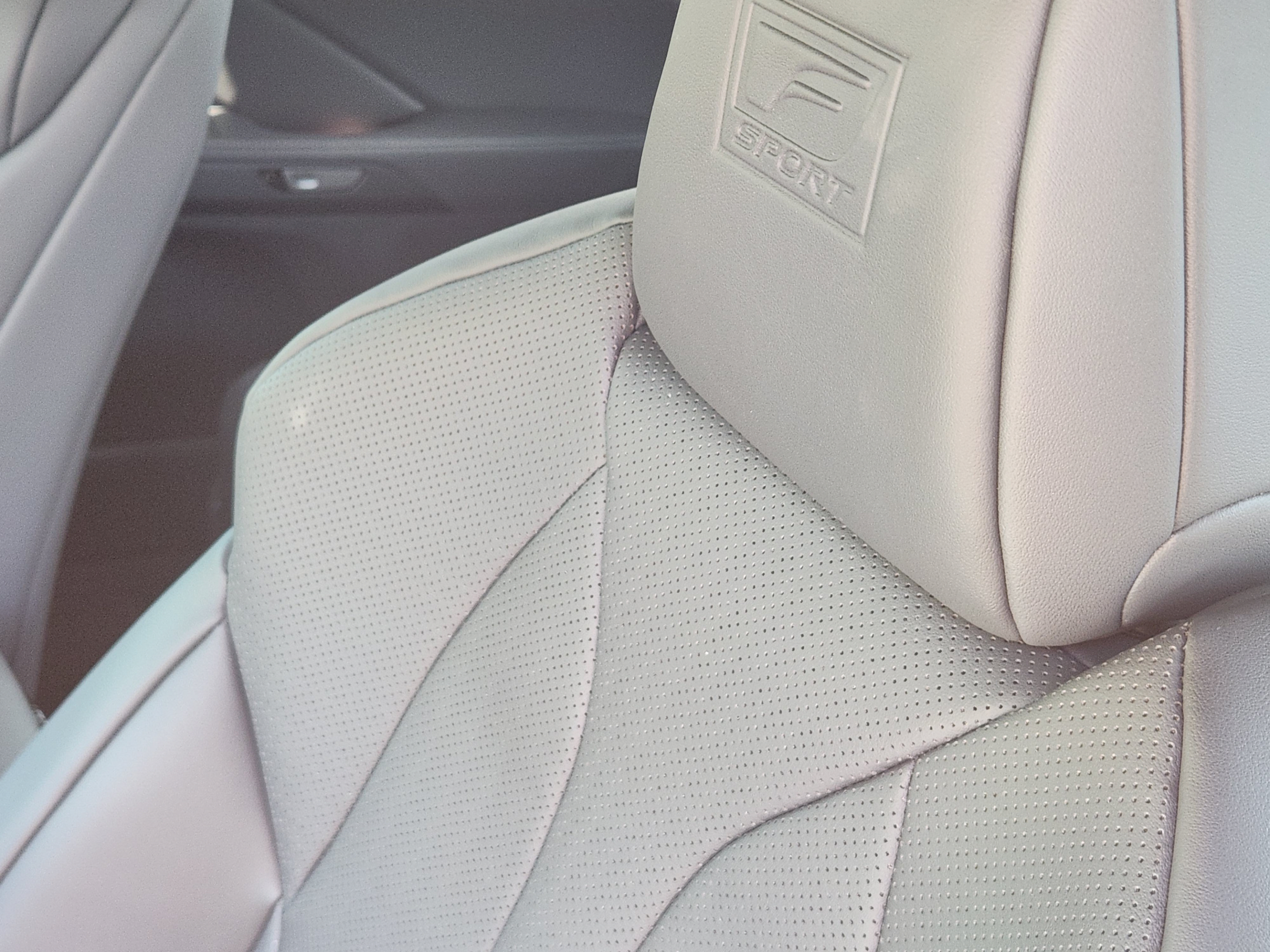 New 2026 Lexus TX 500h AWD image 7