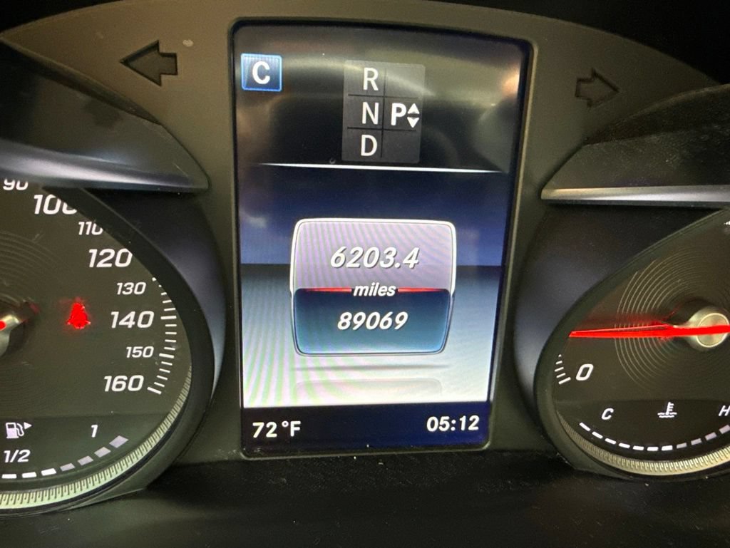 Used 2019 Mercedes-Benz GLC 300 image 9