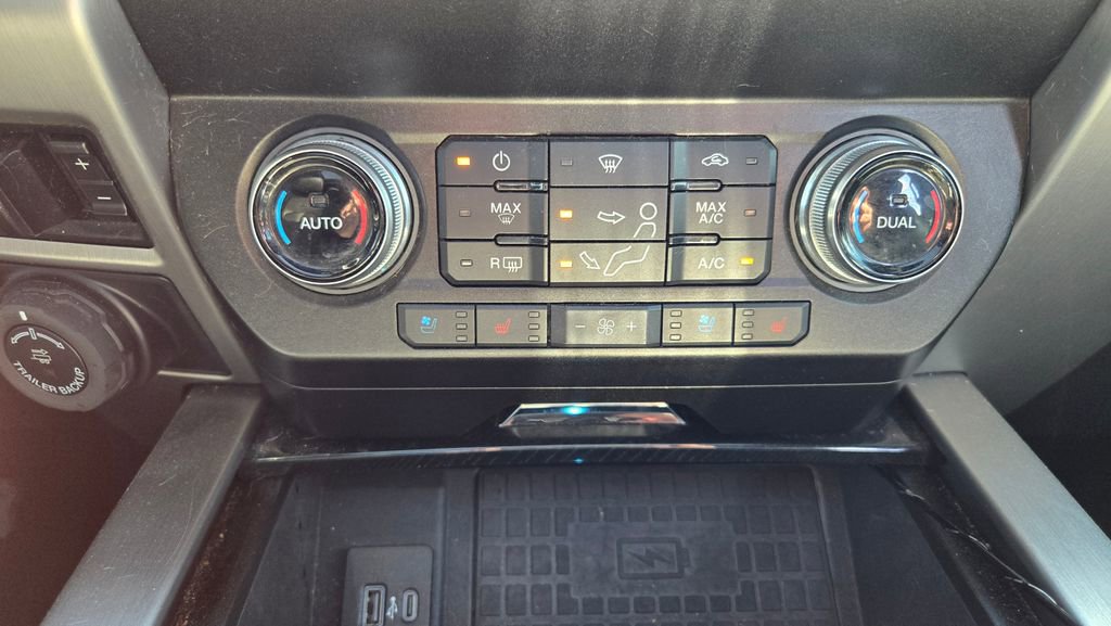 Used 2021 Ford F250 Platinum w/ Tremor Off-Road Package image 21