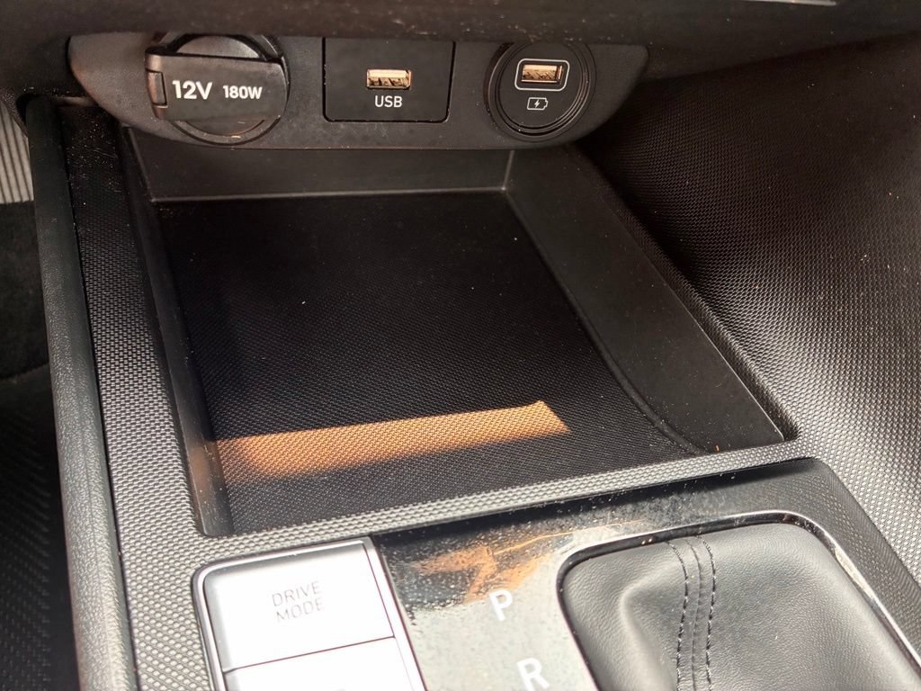 Used 2023 Hyundai Elantra SE FWD image 28