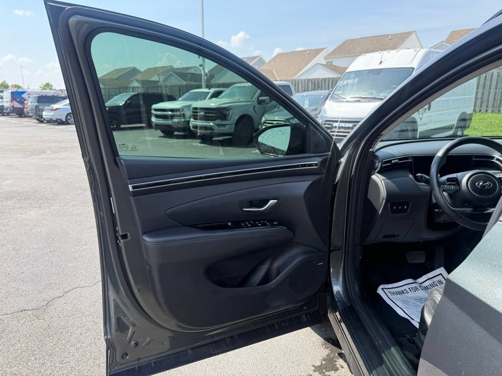 Used 2022 Hyundai Tucson Limited AWD/4WD image 11