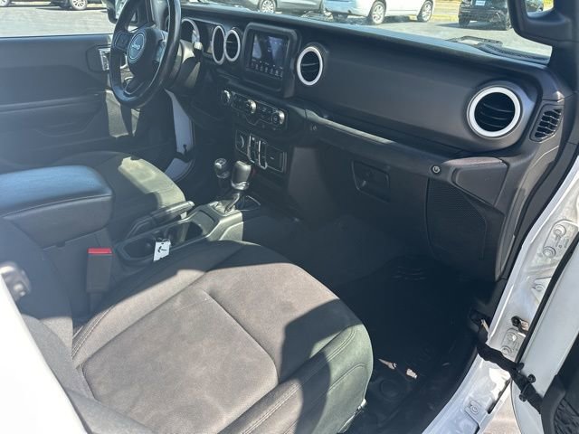 Used 2022 Jeep Gladiator Sport AWD/4WD image 24